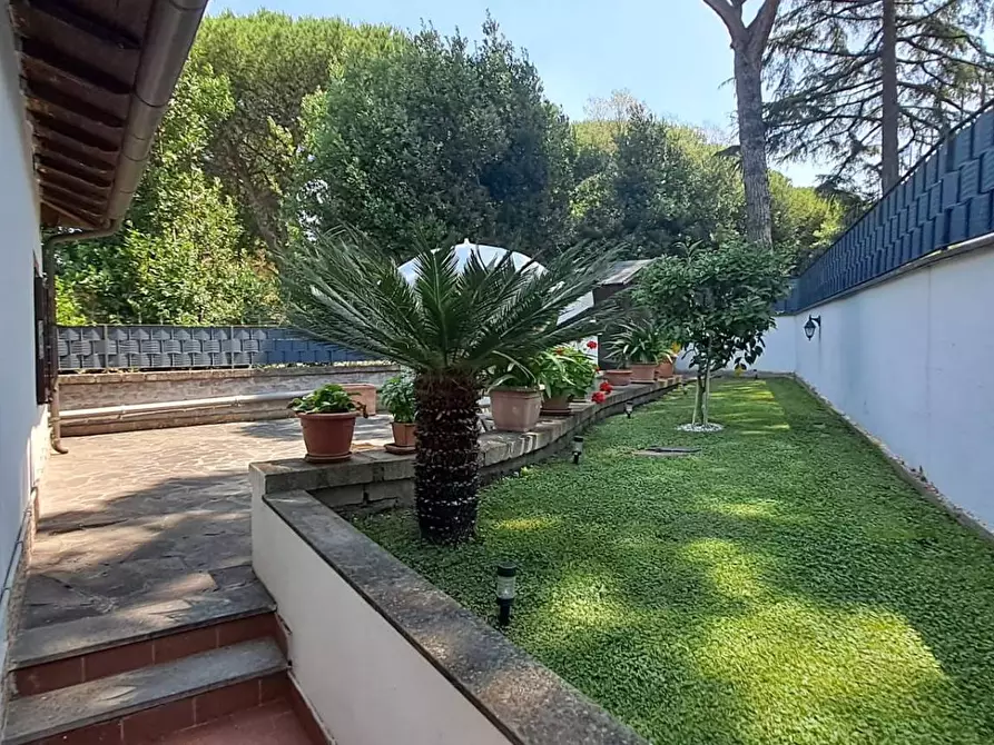 Immagine 78 di Villa in vendita  in via nettunense 9 a Ariccia
