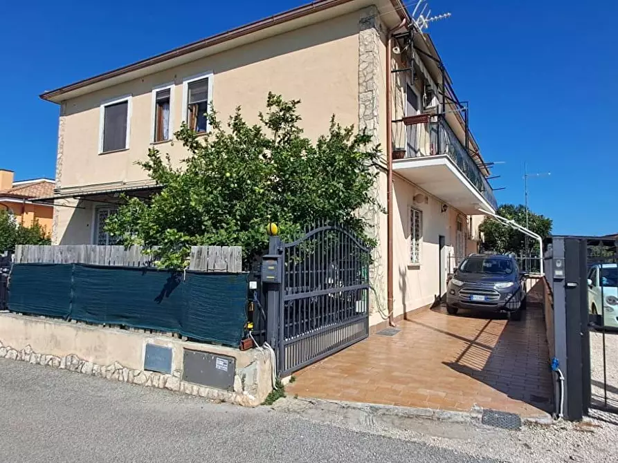 Immagine 1 di Appartamento in vendita  in via boville 58 a Marino