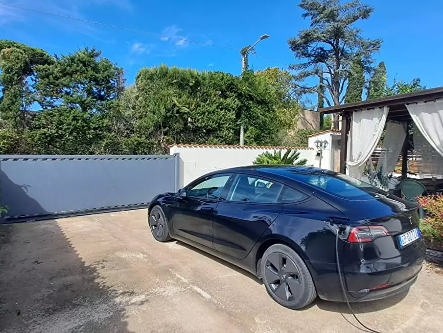 Immagine 14 di Appartamento in vendita  in via adda 36 a Anzio