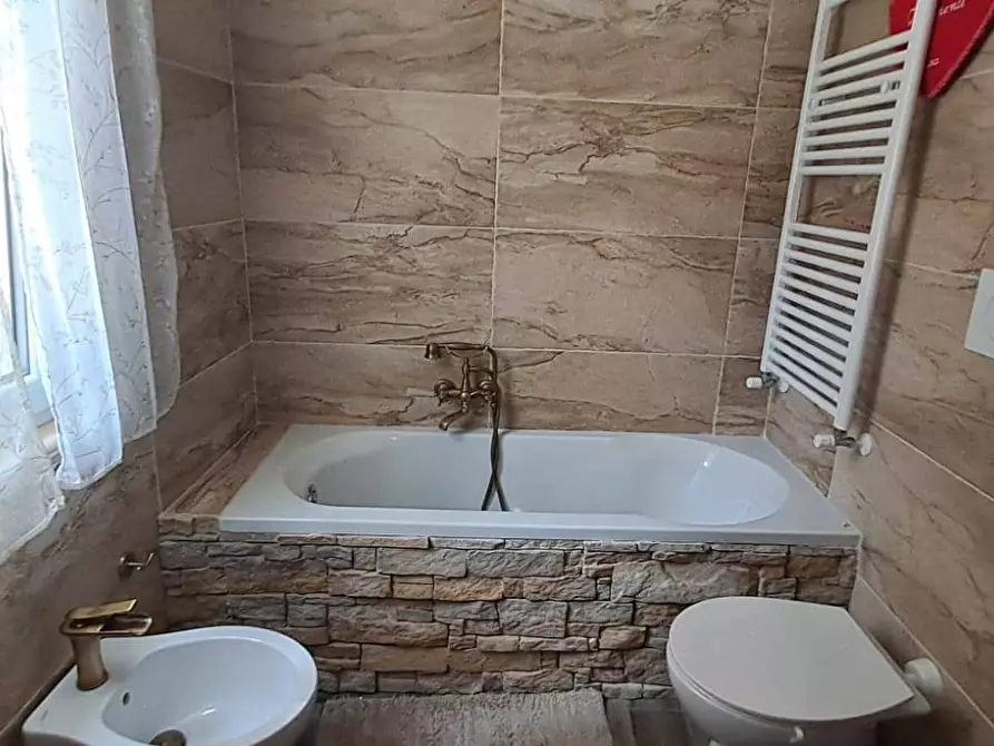 Immagine 29 di Appartamento in vendita  in via adda 36 a Anzio