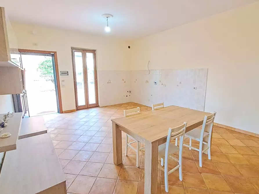 Immagine 9 di Villa in vendita  in via trieste 52 a Albano Laziale