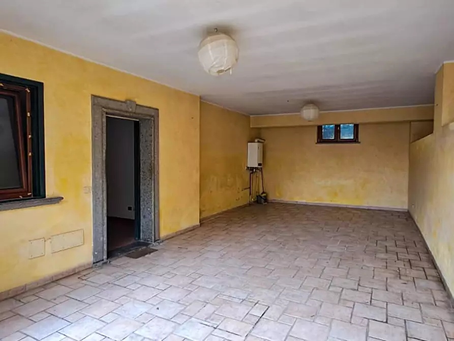 Immagine 10 di Villa in vendita  in via trieste 52 a Albano Laziale