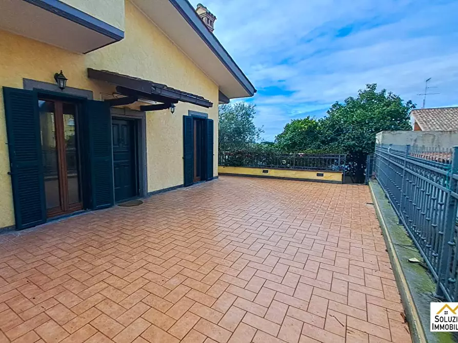 Immagine 1 di Villa in vendita  in via trieste 52 a Albano Laziale