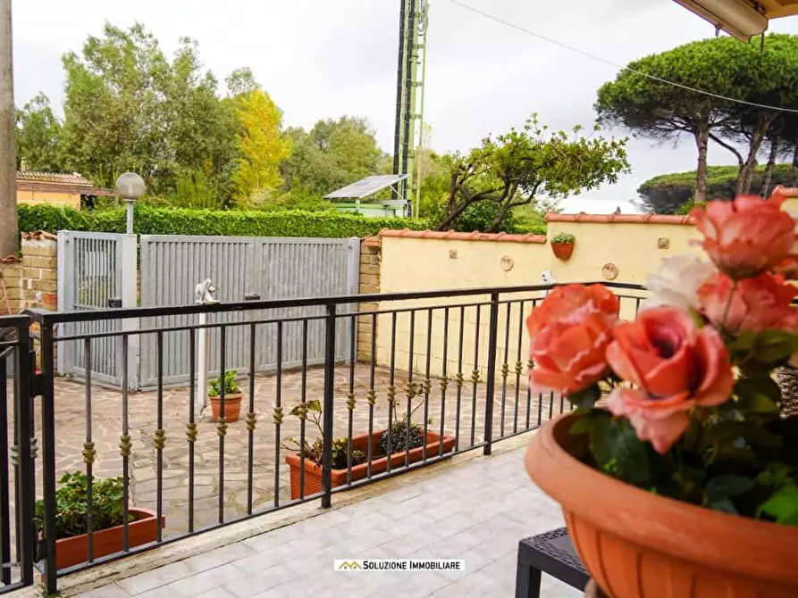 Immagine 4 di Villa in vendita  in via dante alighieri 6 a Anzio