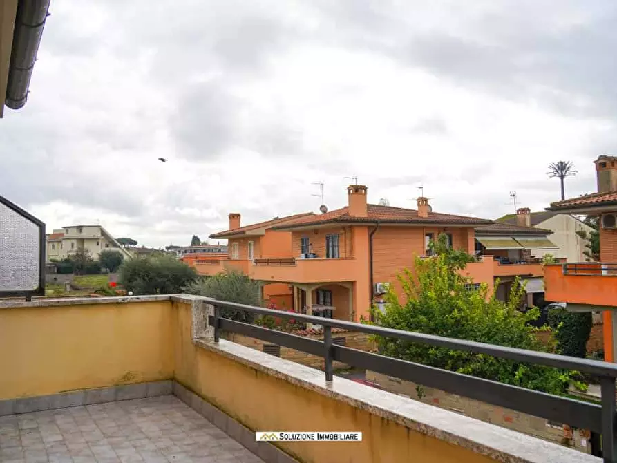 Immagine 18 di Villa in vendita  in via dante alighieri 6 a Anzio