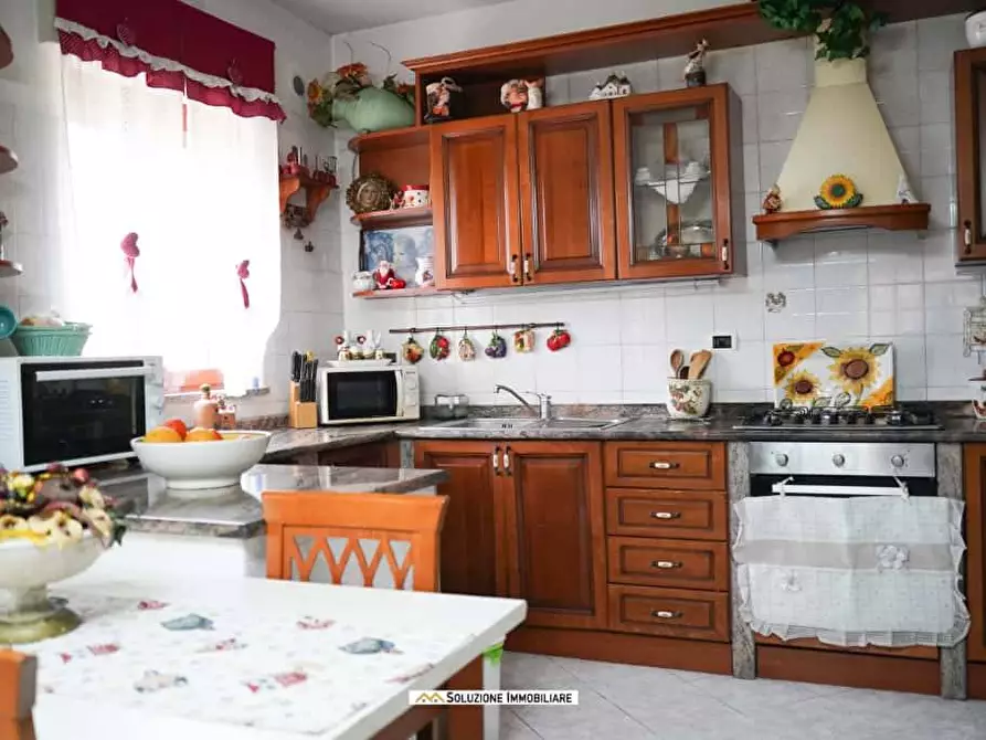 Immagine 8 di Villa in vendita  in via dante alighieri 6 a Anzio