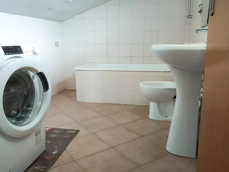 Immagine 5 di Appartamento in vendita  in via la spezia 21 a Albano Laziale