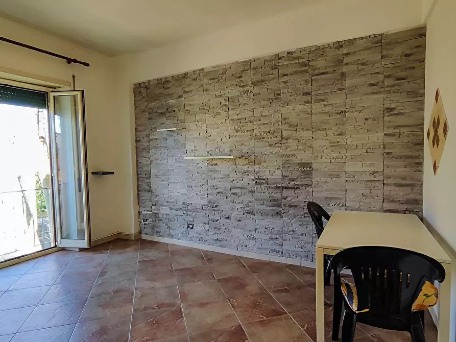 Immagine 3 di Appartamento in vendita  in via delle Sette Chiese 85 a Roma