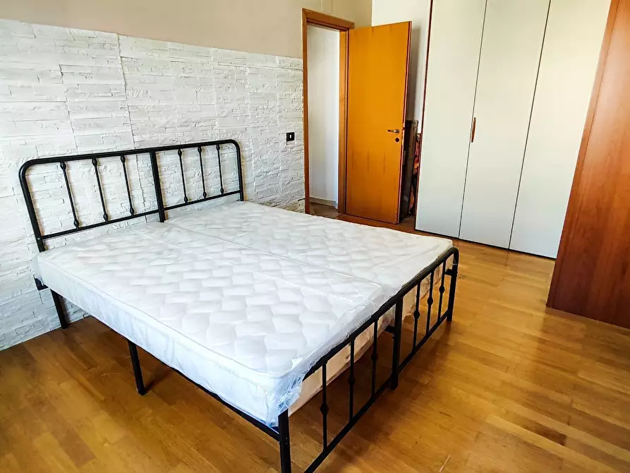 Immagine 4 di Appartamento in vendita  in via delle Sette Chiese 85 a Roma