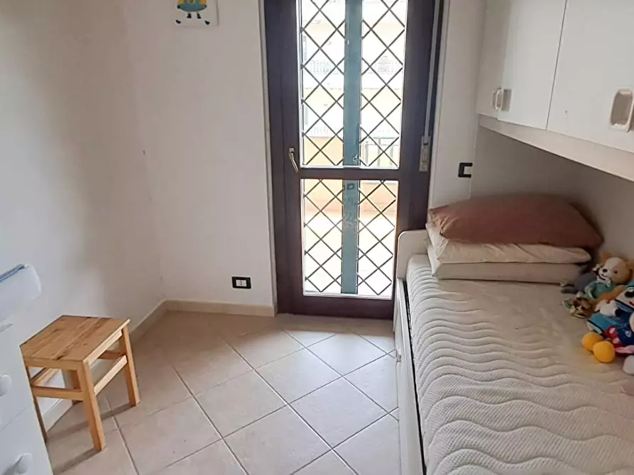 Immagine 3 di Appartamento in vendita  in via delle rose 28b a Castel Gandolfo