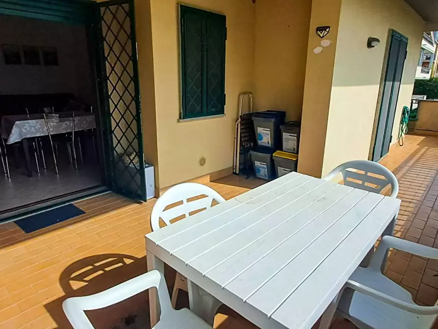 Immagine 11 di Appartamento in vendita  in via delle rose 28b a Castel Gandolfo