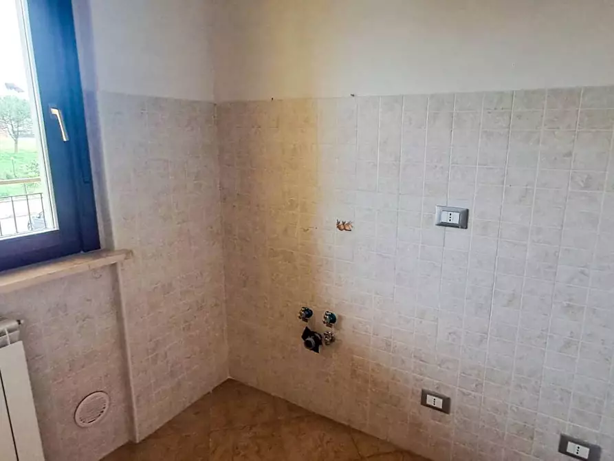 Immagine 25 di Appartamento in vendita  in via delle arti 9 a Pomezia