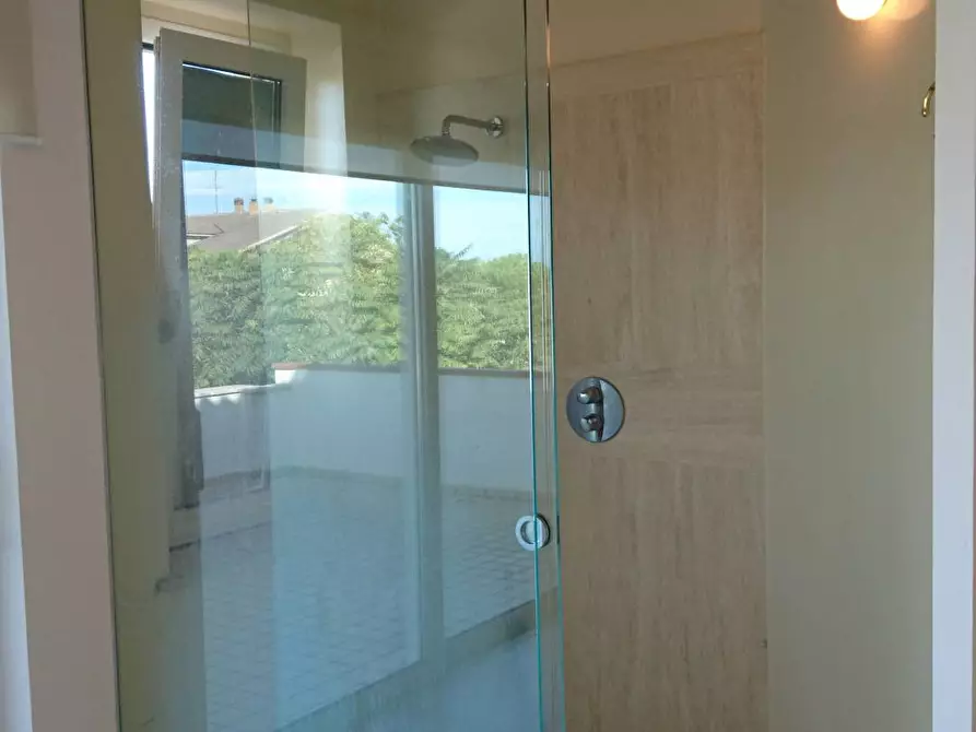 Immagine 10 di Casa indipendente in vendita  a Lapedona