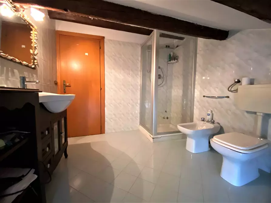 Immagine 27 di Rustico / casale in vendita  snc a Fermo