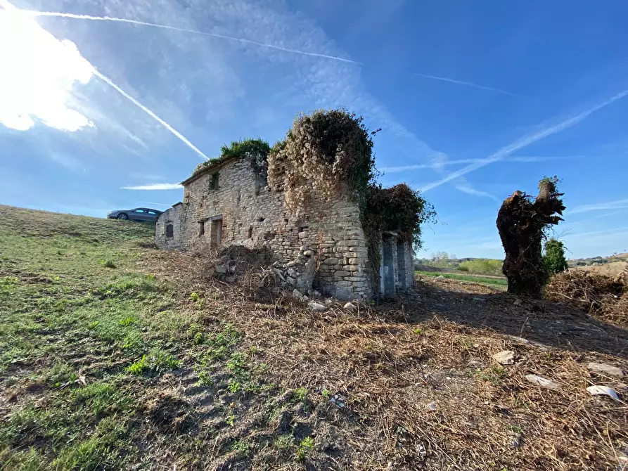 Immagine 1 di Rustico / casale in vendita  a Monte Rinaldo