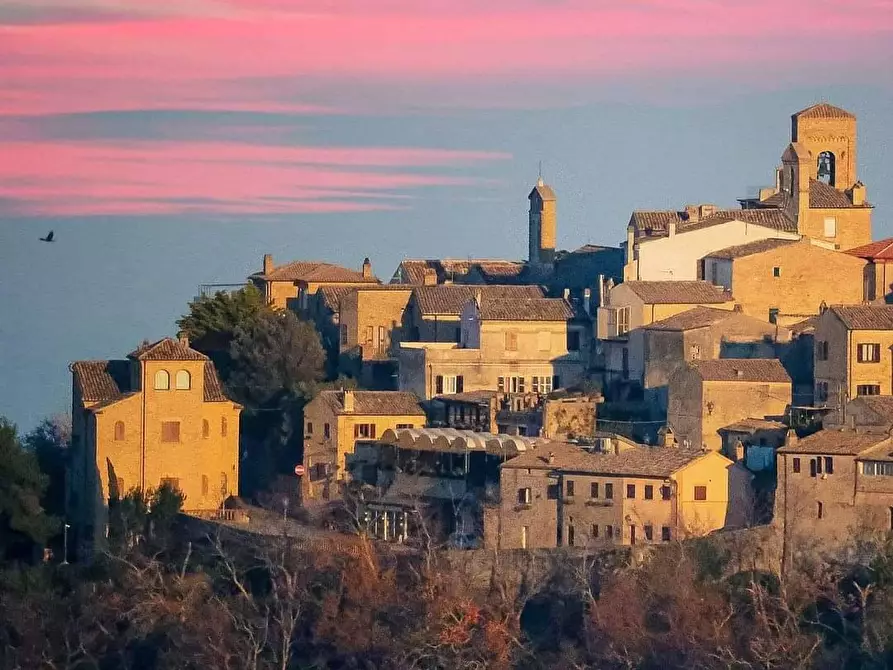 Immagine 1 di Casa indipendente in vendita  a Fermo