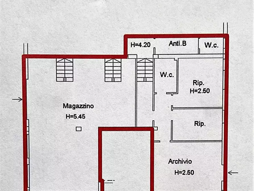 Immagine 2 di Locale commerciale in vendita  a Porto San Giorgio