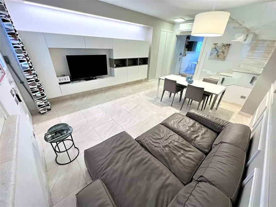 Immagine 3 di Casa indipendente in vendita  a Porto San Giorgio