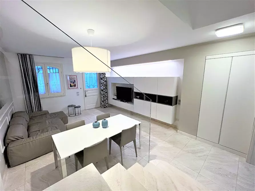 Immagine 1 di Casa indipendente in vendita  a Porto San Giorgio