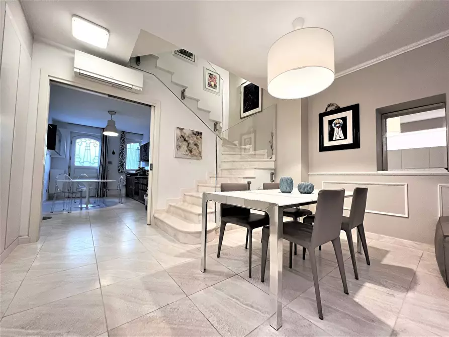 Immagine 4 di Casa indipendente in vendita  a Porto San Giorgio