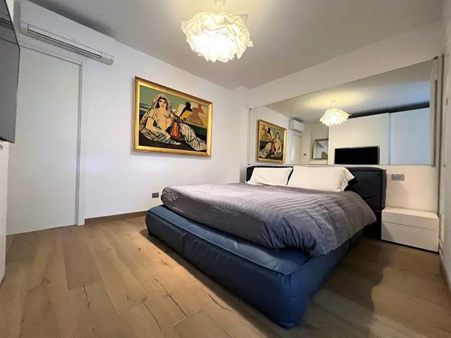 Immagine 11 di Casa indipendente in vendita  a Porto San Giorgio