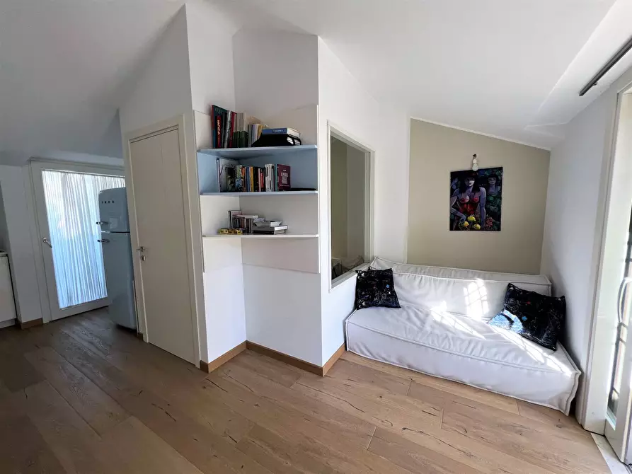 Immagine 28 di Casa indipendente in vendita  a Porto San Giorgio