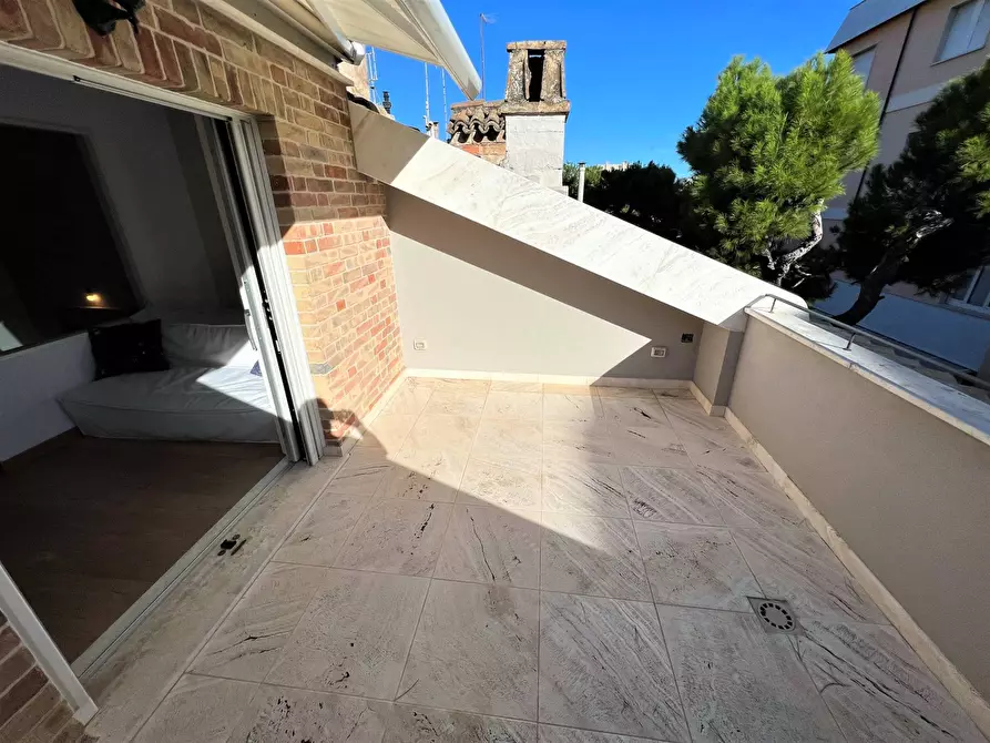 Immagine 31 di Casa indipendente in vendita  a Porto San Giorgio