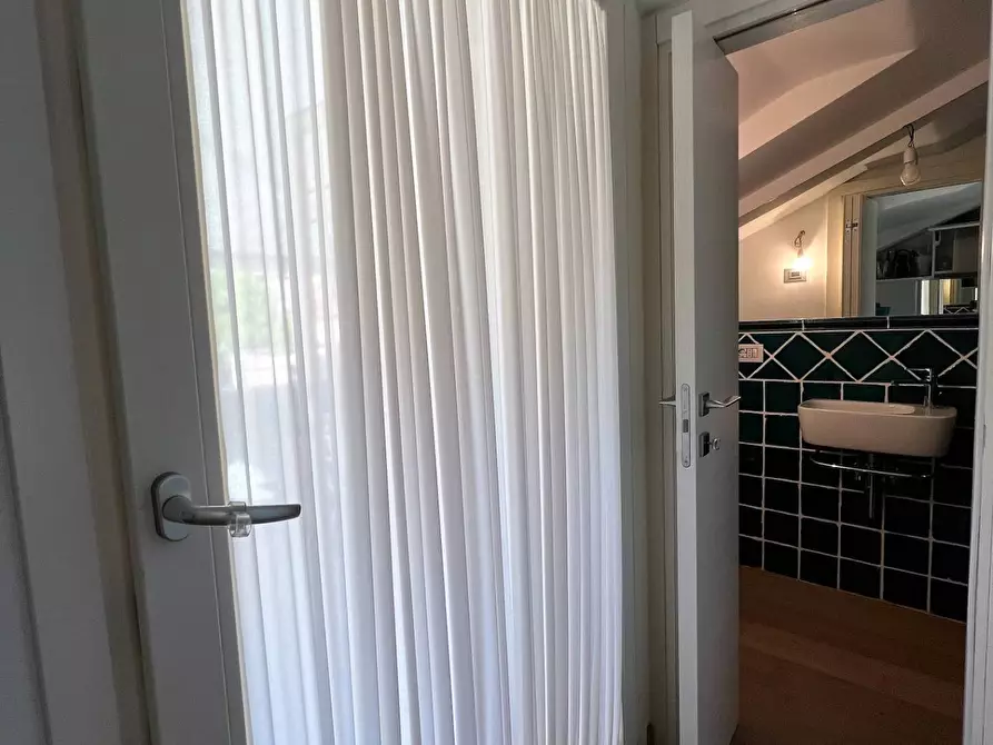 Immagine 33 di Casa indipendente in vendita  a Porto San Giorgio