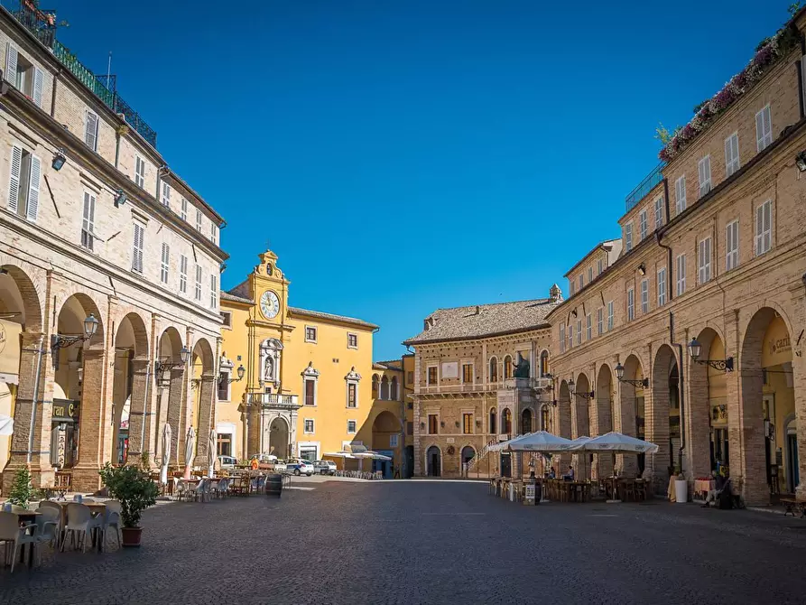 Immagine 18 di Appartamento in vendita  snc a Fermo