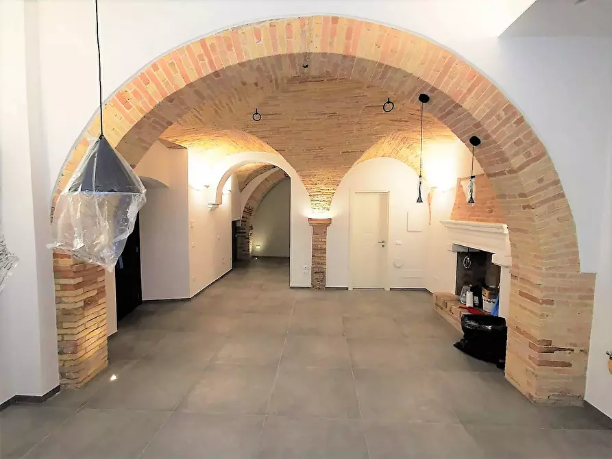 Immagine 10 di Appartamento in vendita  snc a Fermo