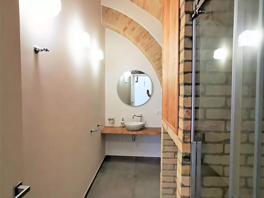 Immagine 12 di Appartamento in vendita  snc a Fermo