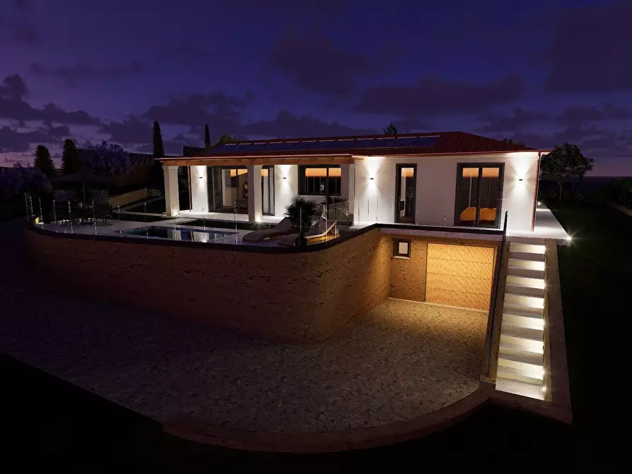 Immagine 10 di Rustico / casale in vendita  a Fermo