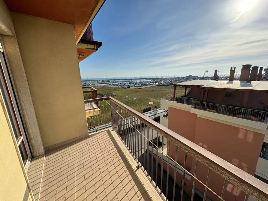 Immagine 12 di Appartamento in vendita  snc a Porto San Giorgio