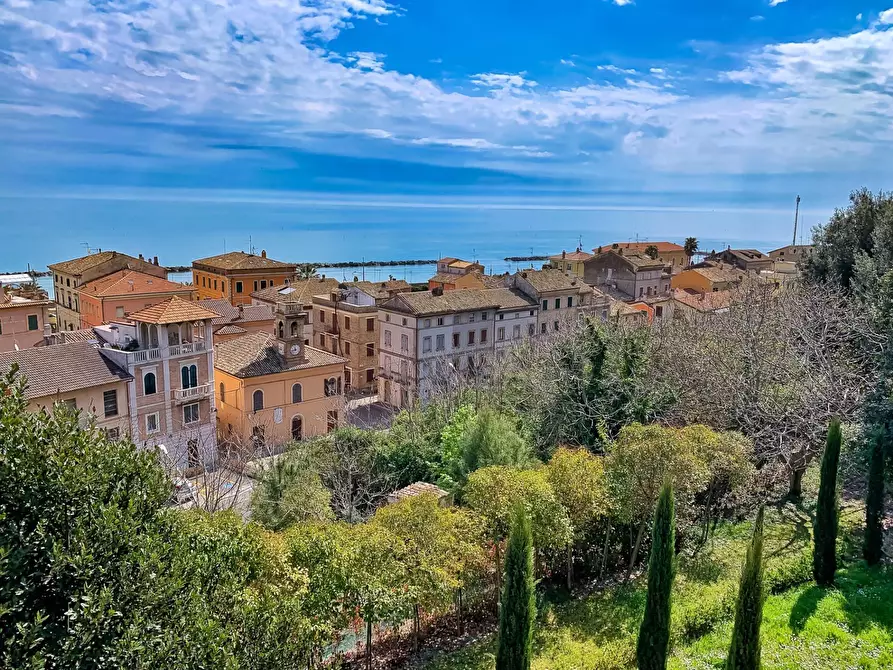 Immagine 11 di Appartamento in vendita  snc a Pedaso