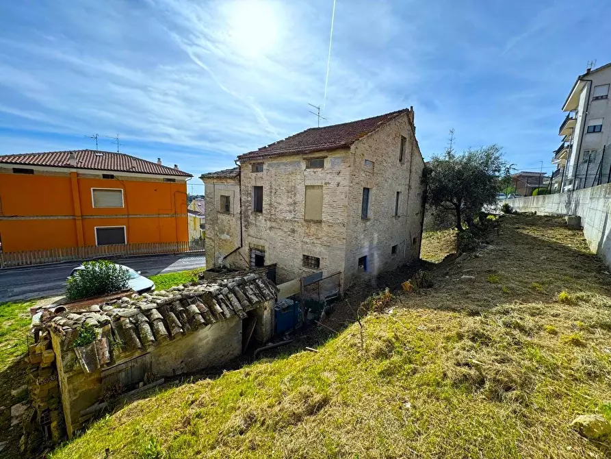 Immagine 1 di Rustico / casale in vendita  snc a Sant'elpidio A Mare