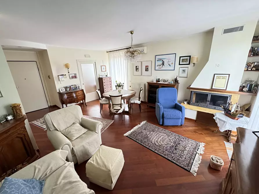 Immagine 1 di Appartamento in vendita  snc a Fermo