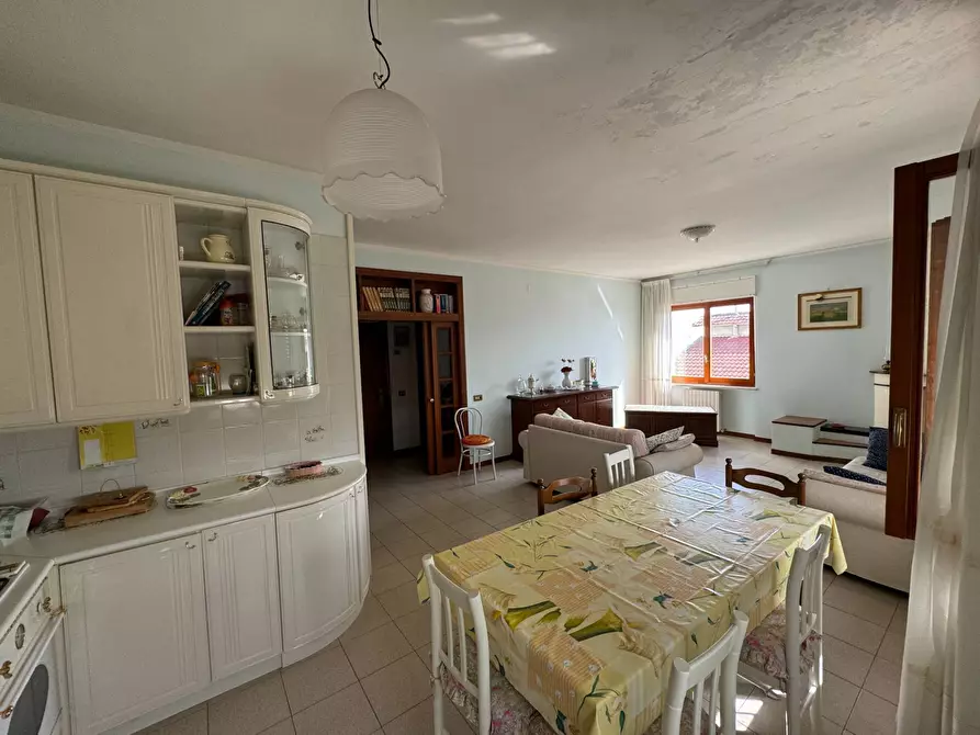 Immagine 9 di Casa indipendente in vendita  snc a Fermo