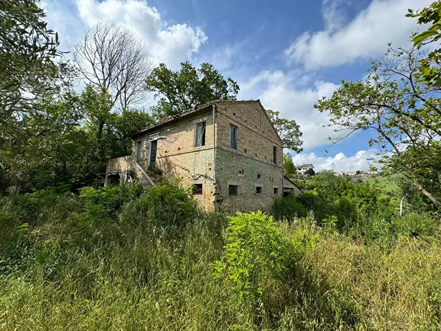 Immagine 1 di Rustico / casale in vendita  a Fermo