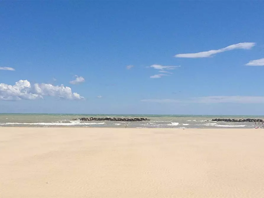 Immagine 23 di Appartamento in vendita  snc a Porto San Giorgio