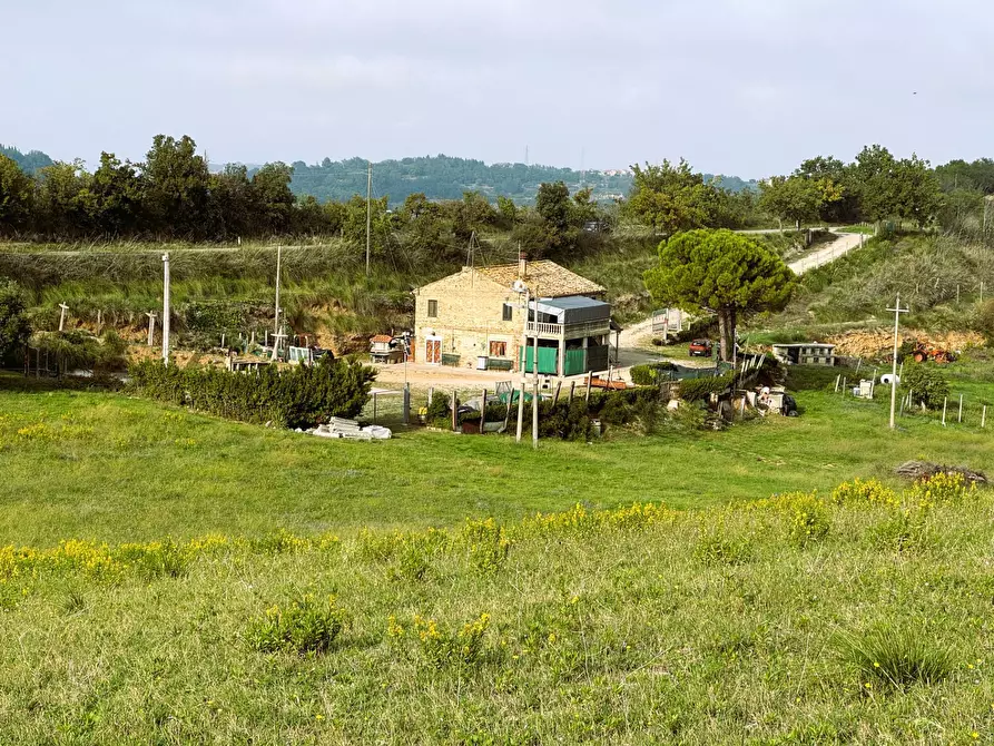 Immagine 1 di Rustico / casale in vendita  a Lapedona