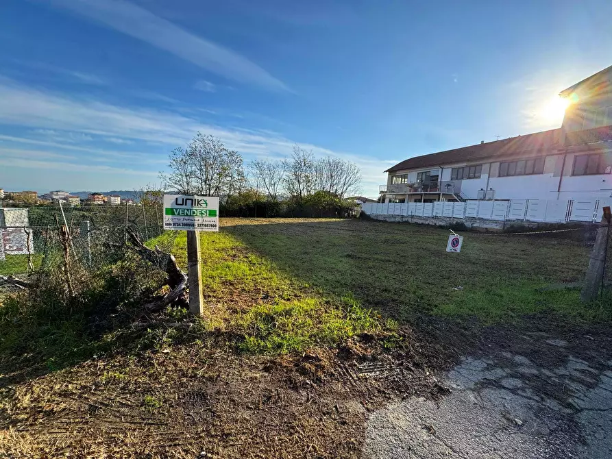 Immagine 1 di Terreno residenziale in vendita  a Montegranaro