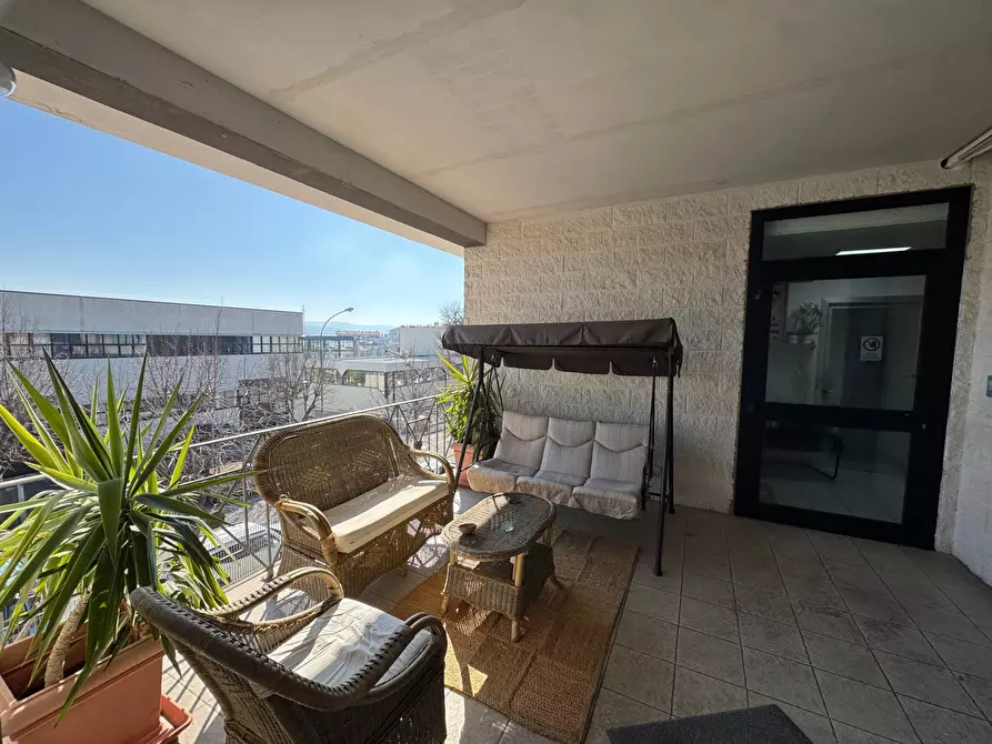 Immagine 14 di Locale commerciale in vendita  snc a Porto San Giorgio