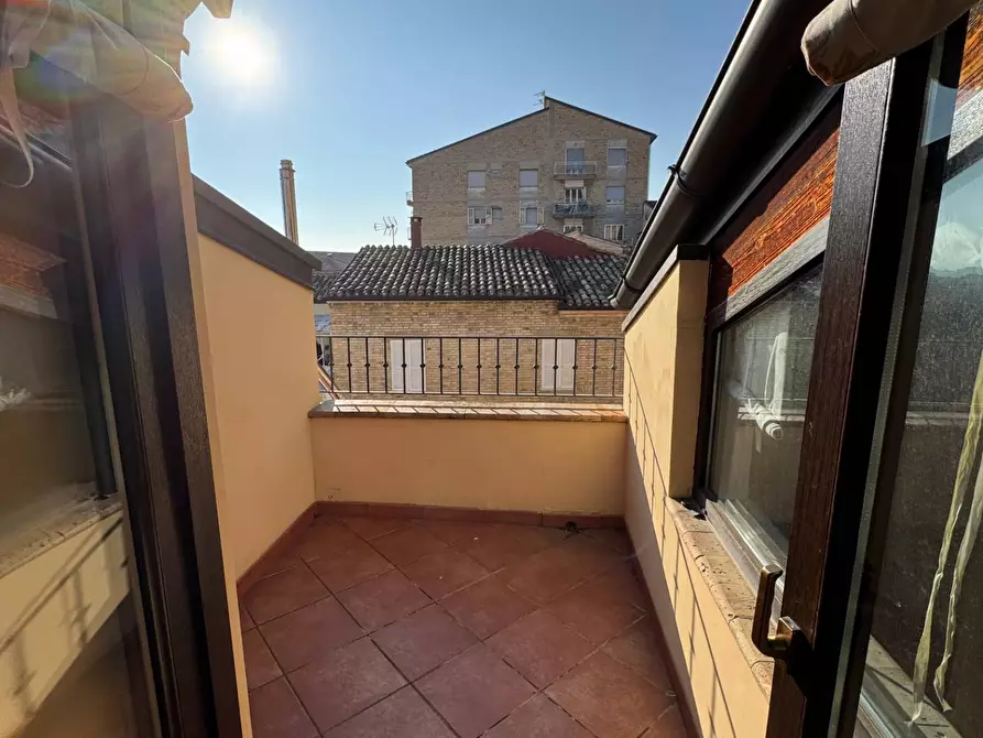 Immagine 17 di Casa indipendente in vendita  snc a Fermo