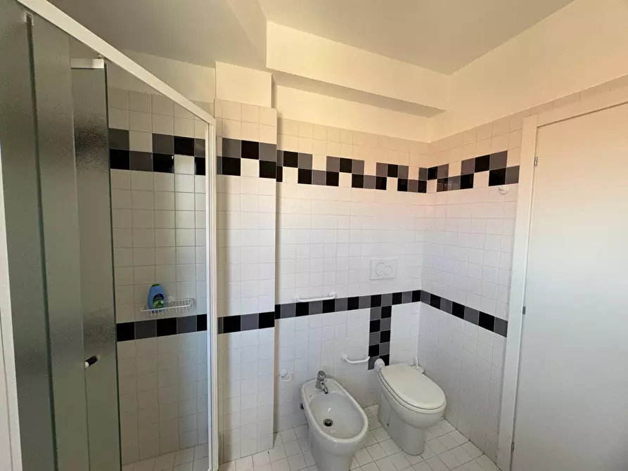 Immagine 13 di Appartamento in vendita  snc a Porto San Giorgio