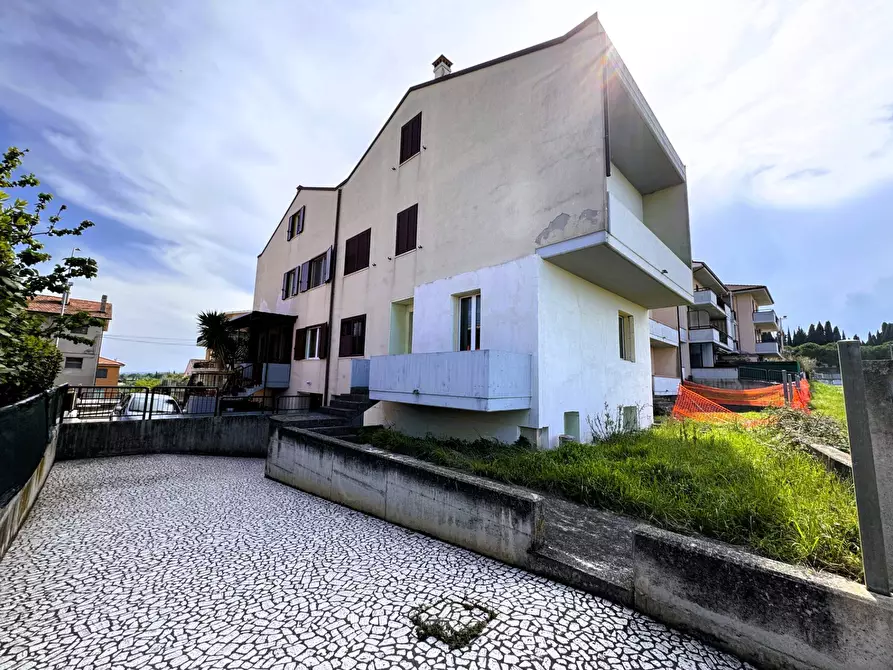 Immagine 2 di Villetta a schiera in vendita  a Campofilone