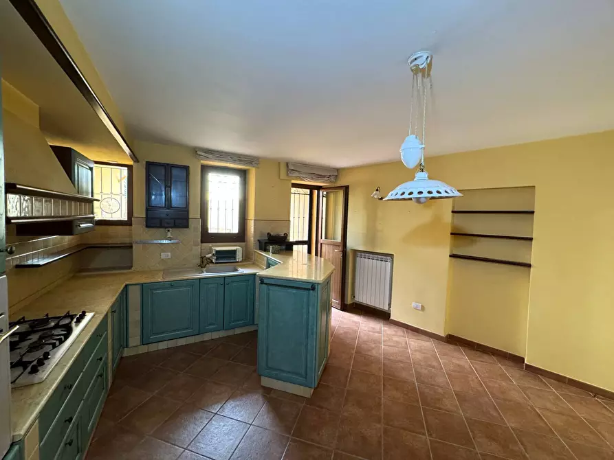 Immagine 5 di Casa indipendente in vendita  snc a Fermo