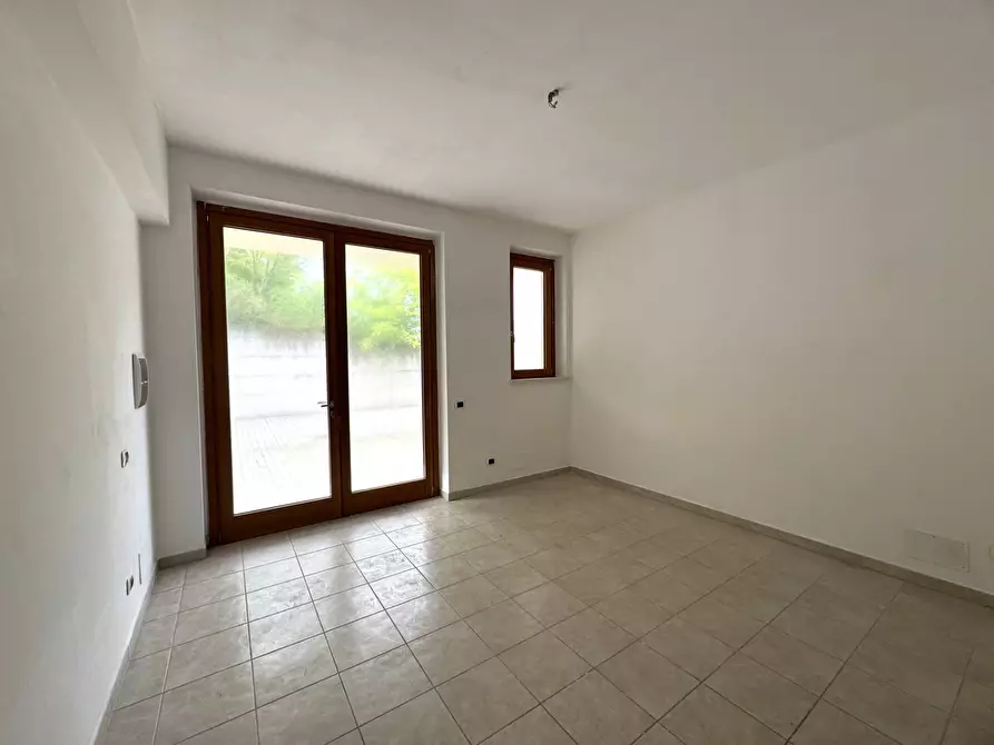 Immagine 5 di Locale commerciale in vendita  snc a Altidona