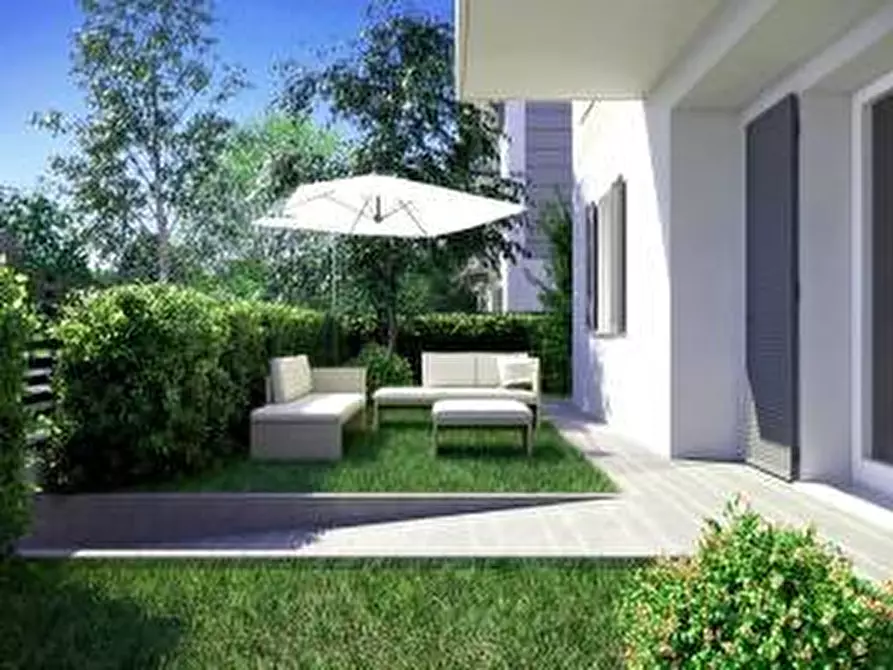 Immagine 5 di Terreno residenziale in vendita  snc a Fermo