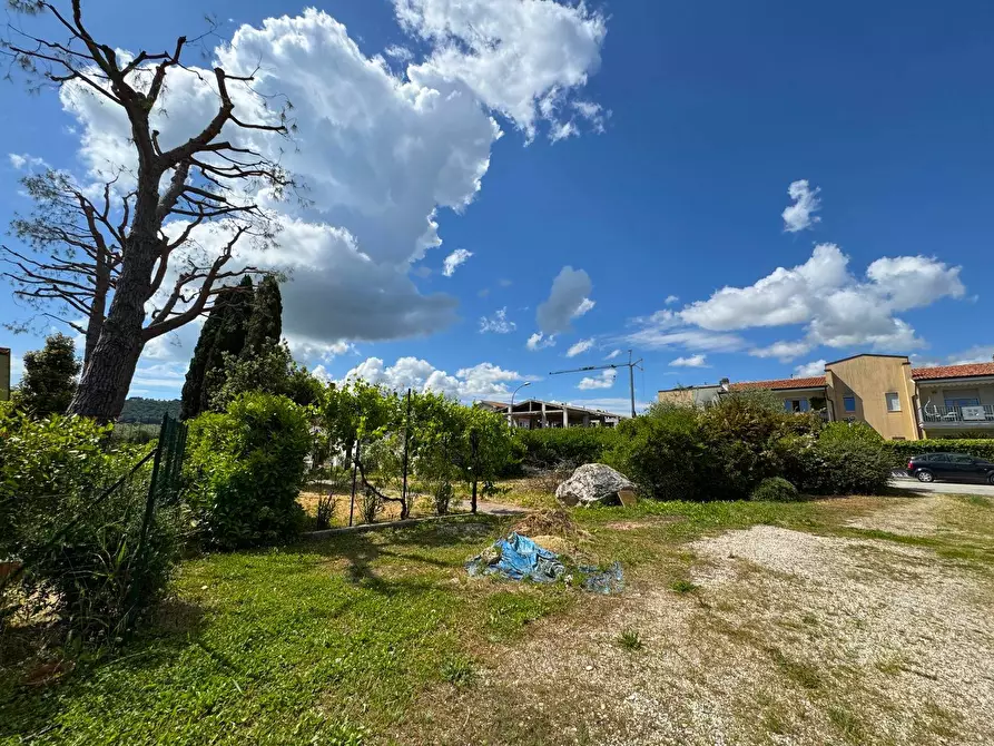 Immagine 18 di Locale commerciale in affitto  snc a Fermo