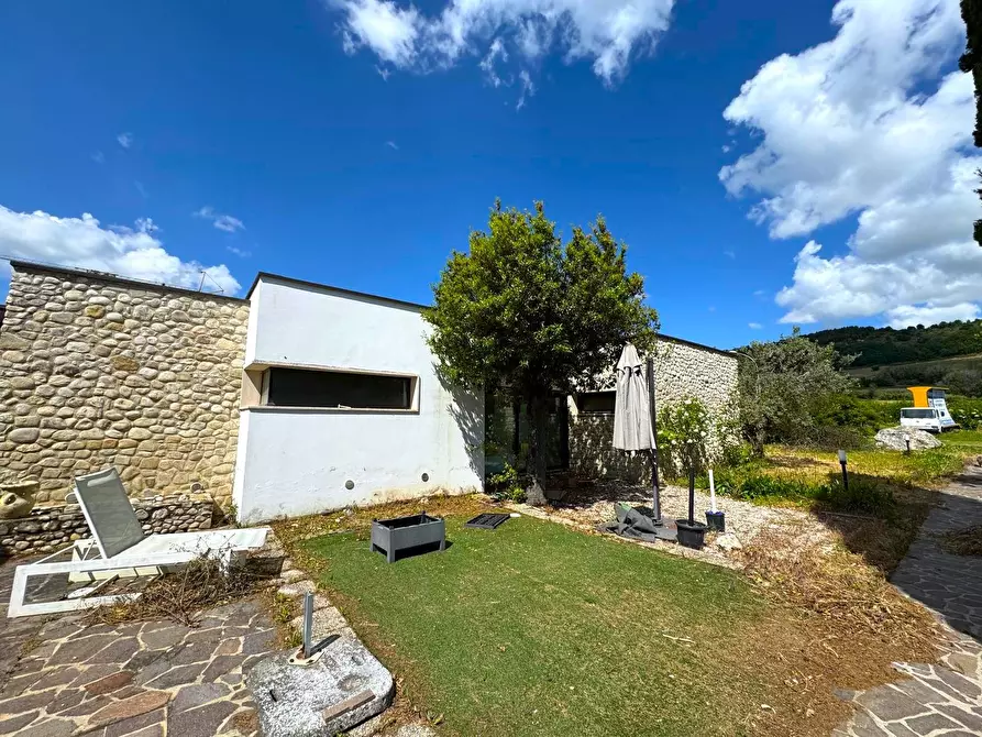 Immagine 19 di Locale commerciale in affitto  snc a Fermo